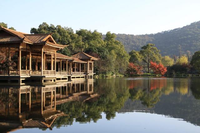 双峰插云、平湖秋月,都是圆明园中的西湖十景