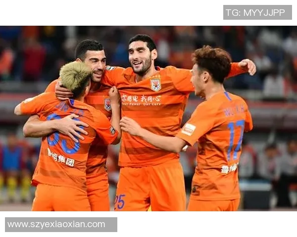 鲁能与恒大亚冠对决回顾：激情碰撞与荣耀之战的精彩瞬间